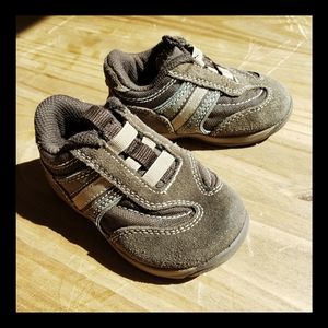 HEALTHTEX Brown Baby Boy Slip on Tennis Shoes size 5